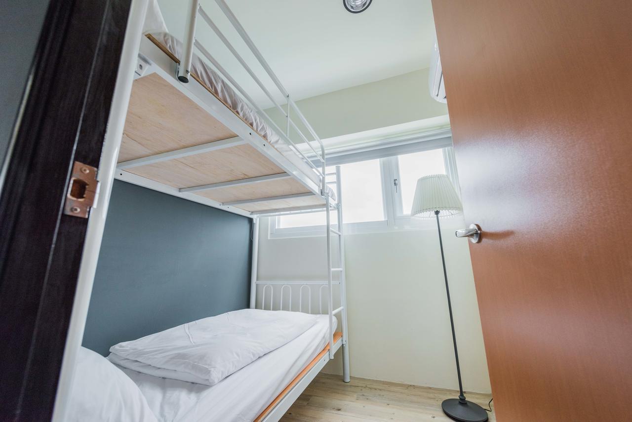 Luftpause Hostel Kaohsiung Bagian luar foto
