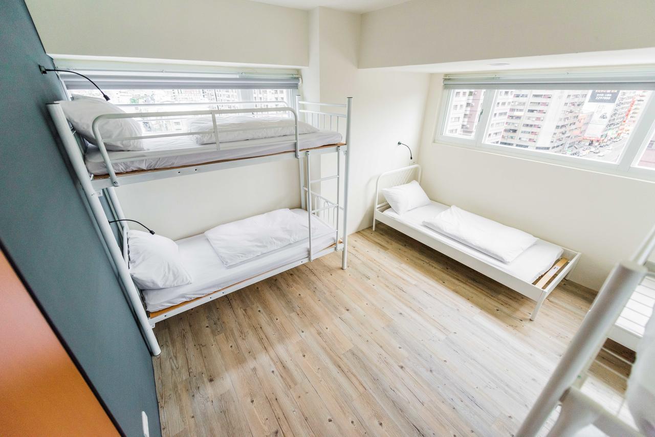 Luftpause Hostel Kaohsiung Bagian luar foto