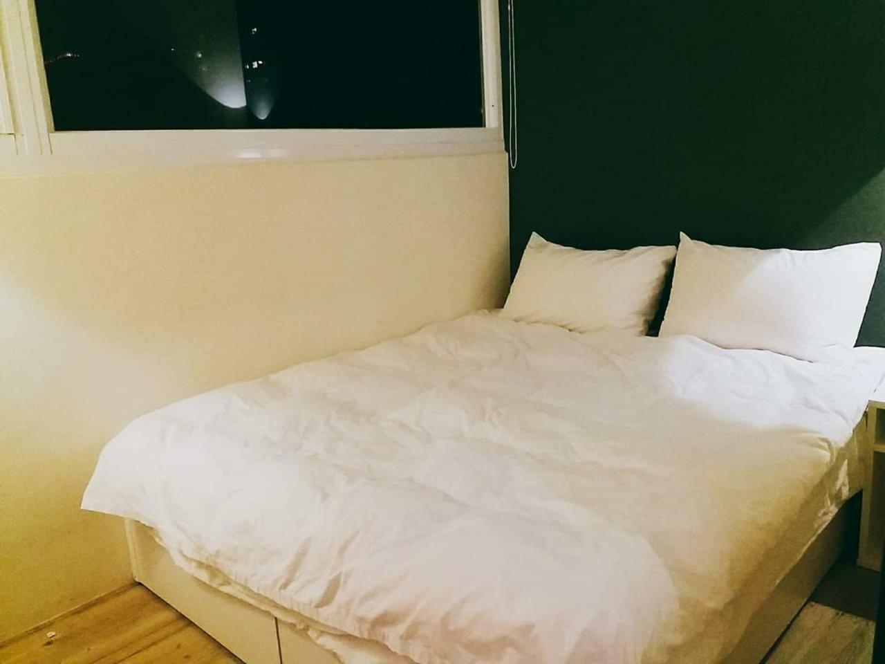 Luftpause Hostel Kaohsiung Bagian luar foto